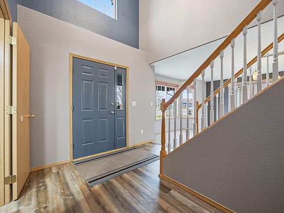 4th image of 5107 Valdez Ln