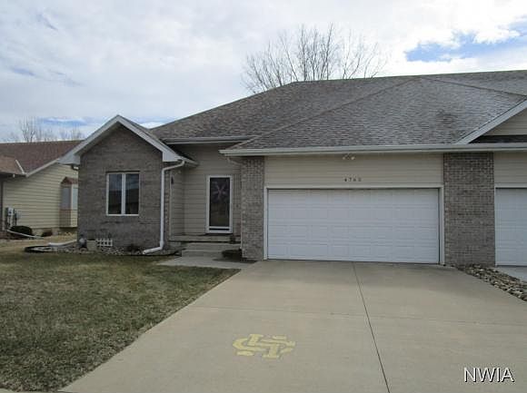 1st image of 4765 Birch Way