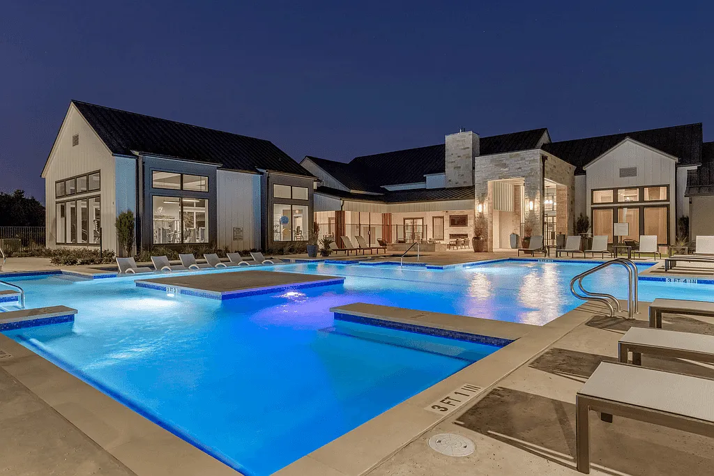 East Vue Ranch Apartments — Photo 3