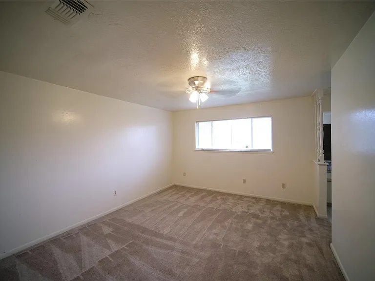 12618 Bexley Dr — Photo 16