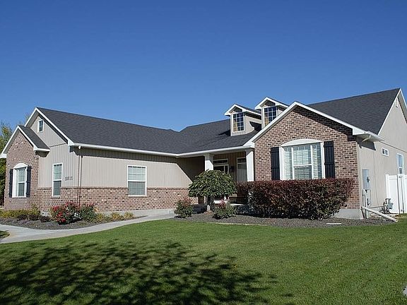 4th image of 2055 Irene Ln