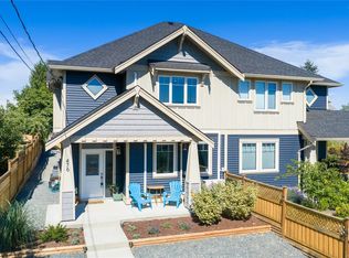 476 Machleary St, Nanaimo, BC V9R 2H2