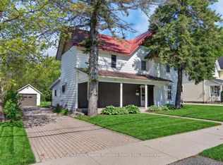 124 Gibson St, Parry Sound, ON P2A 1X7