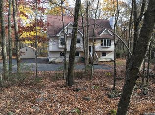 224 Seneca Dr, Milford, PA 18337