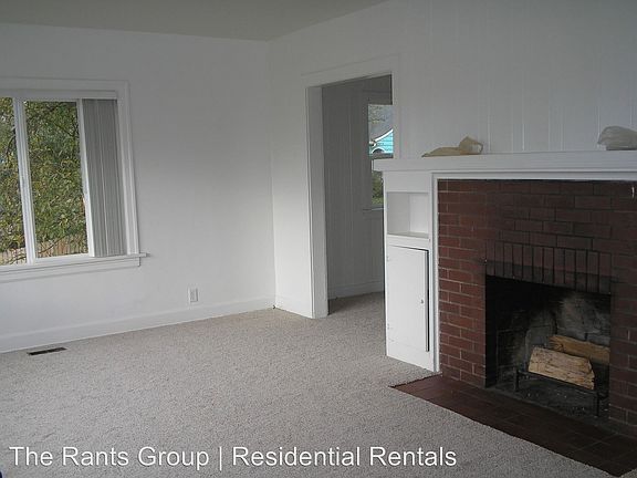 5th image of 1102 Bigelow Ave NE