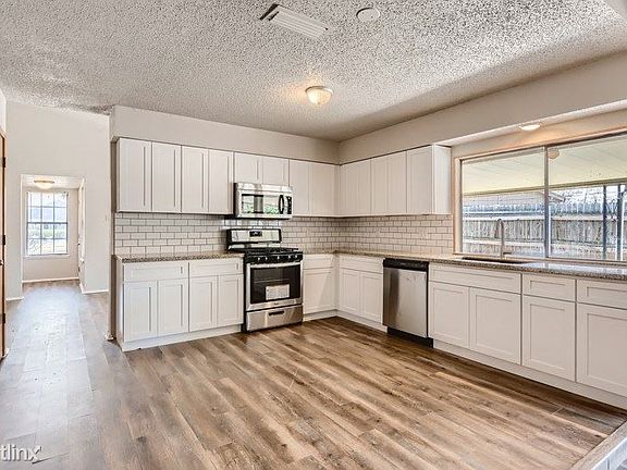 4th image of 427 Quintana Dr