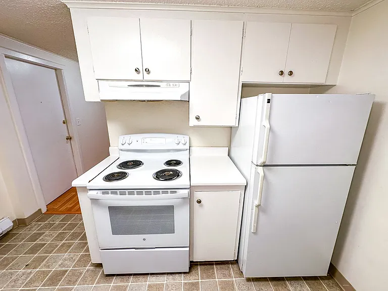 5241 15th Ave NE — Photo 10