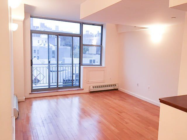 1st image of 444 Manhattan Ave APT 4I