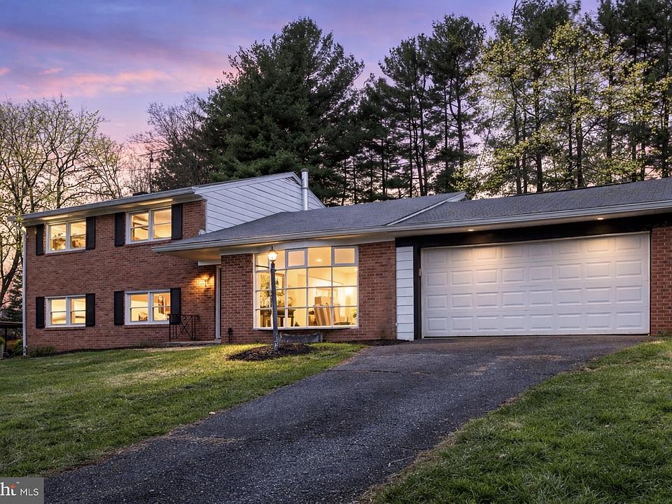 1st image of 13412 Doncaster Ln