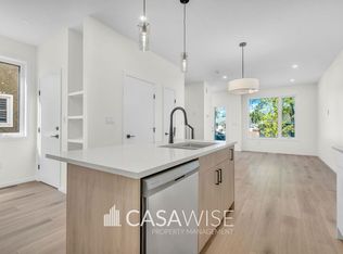 10463 159th St NW, Edmonton, AB T5P 3A8