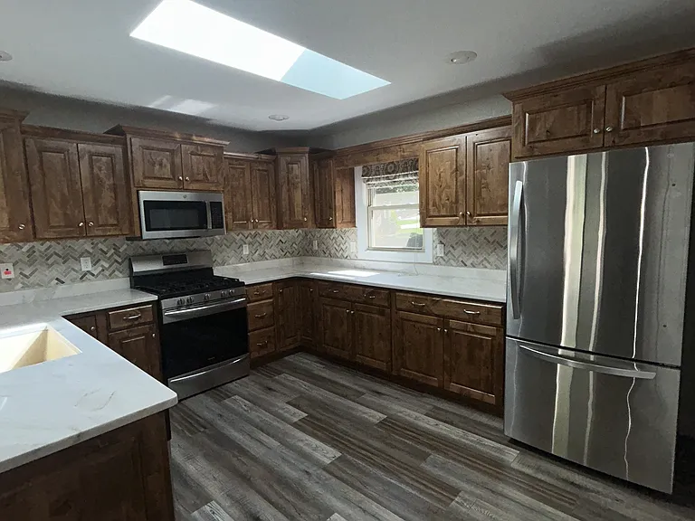 40 Brooks Ln — Photo 16