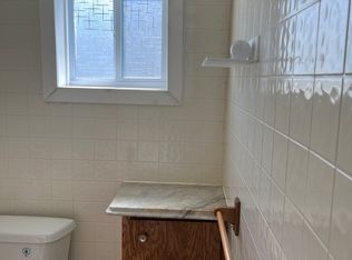 332 Stafford Rd APT 2, Fall River, MA 02721