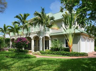 383 2nd Ave N, Naples, FL 34102