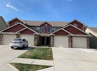 8306 N Spruce Ave, Kansas City, MO 64119