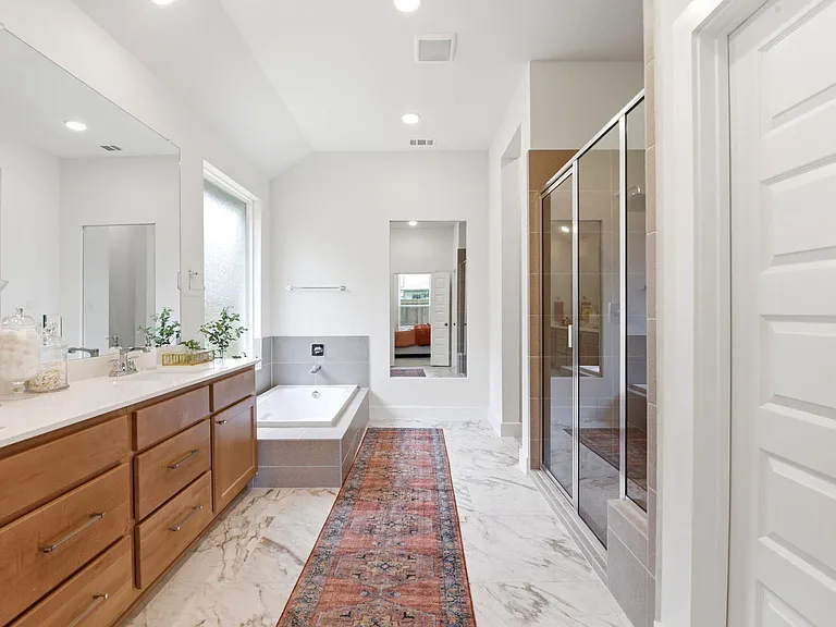 27927 Spring Falls Ct — Photo 24