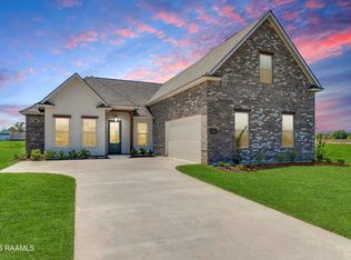 305 Canehaven Blvd, Youngsville, LA 70592