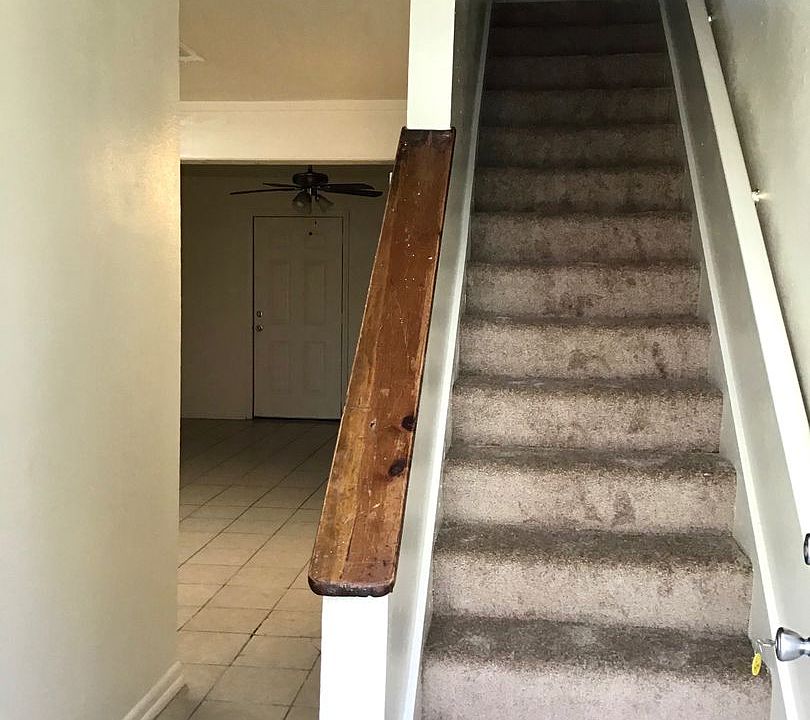 1st image of 1634 Mast Dr #4
