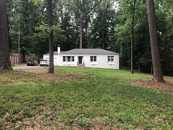 2nd image of 726 Windsor Pkwy