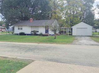 138 E 6th Ave, Colona, IL 61241