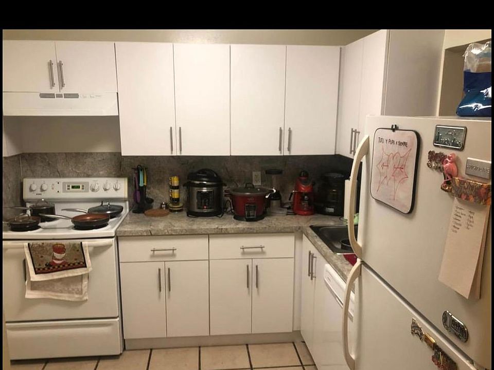 2nd image of 7860 Camino Real #L-110