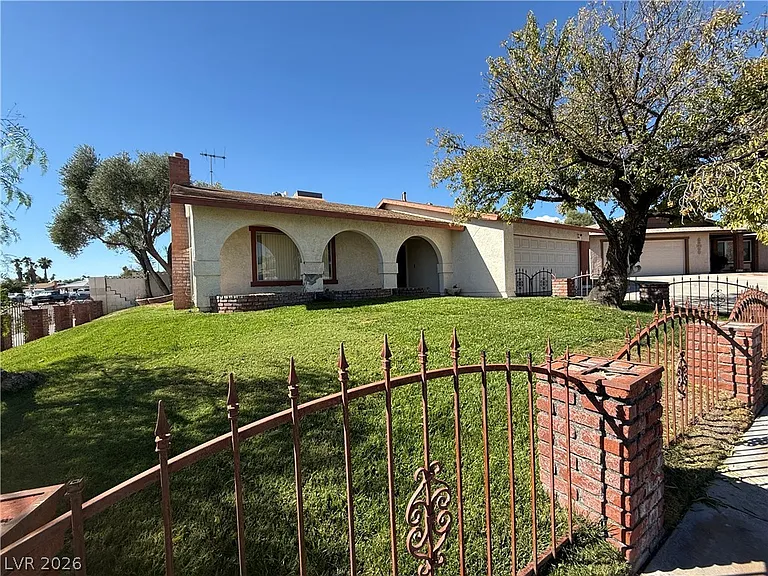 3611 Rosewood St — Photo 24