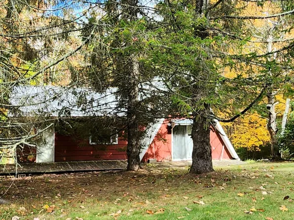 213 Wild Cat Hill Rd, Gap Mills, WV 24941