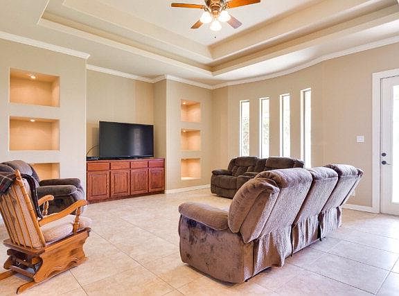 5th image of 2801 E Bluebonnet Ln