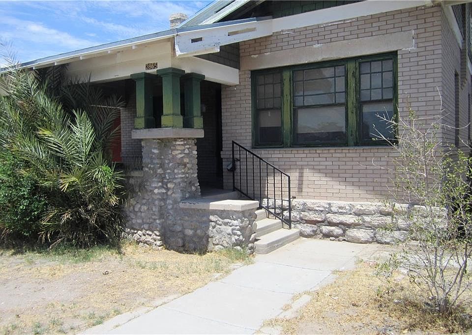 1st image of 2865 Pershing Dr