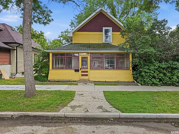 2nd image of 447 Duffield STREET W