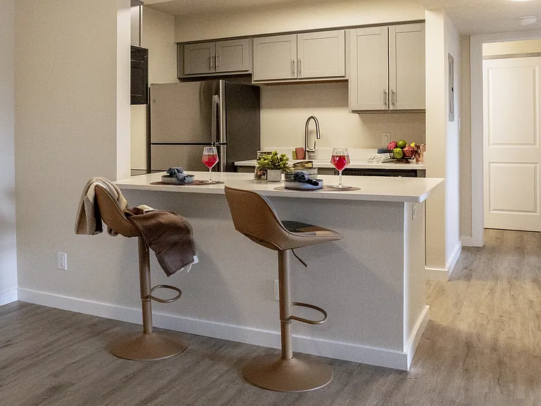 Golfview Apartments — Photo 20