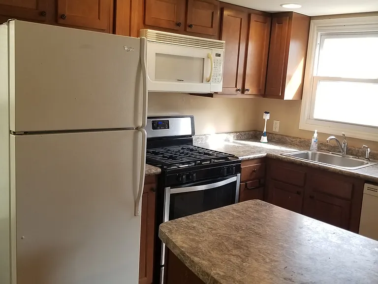 2311 Galen Dr — Photo 4