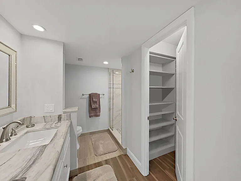2620 Cove Cay Dr #403 — Photo 6