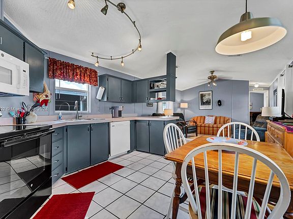 5th image of 35303 SW 180th Ave Lot 401