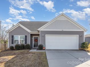 208 Clove Hitch Dr, Statesville, NC 28677