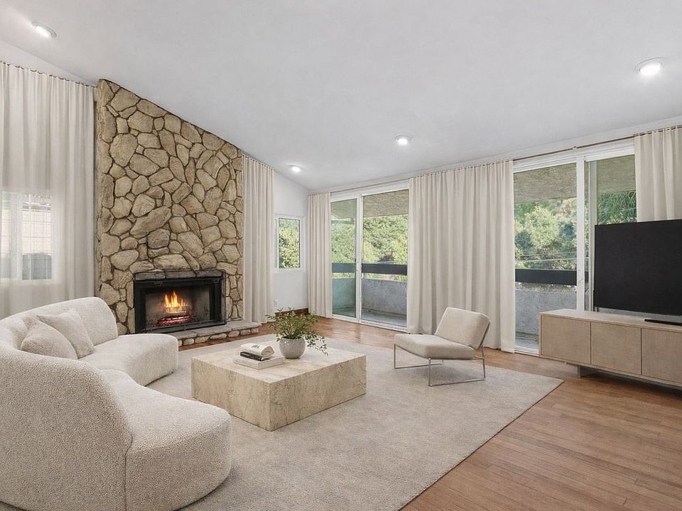 1st image of 4345 Canoga Ave