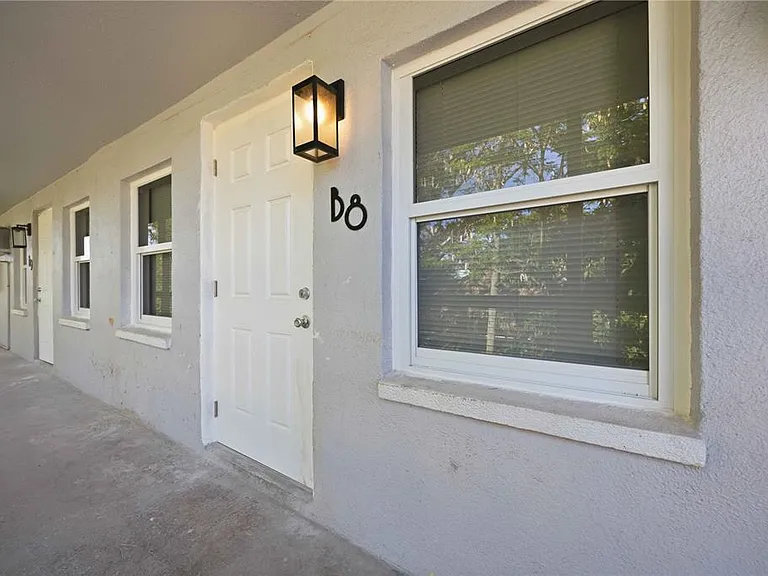 419 Grapefruit Ave #2A — Photo 1