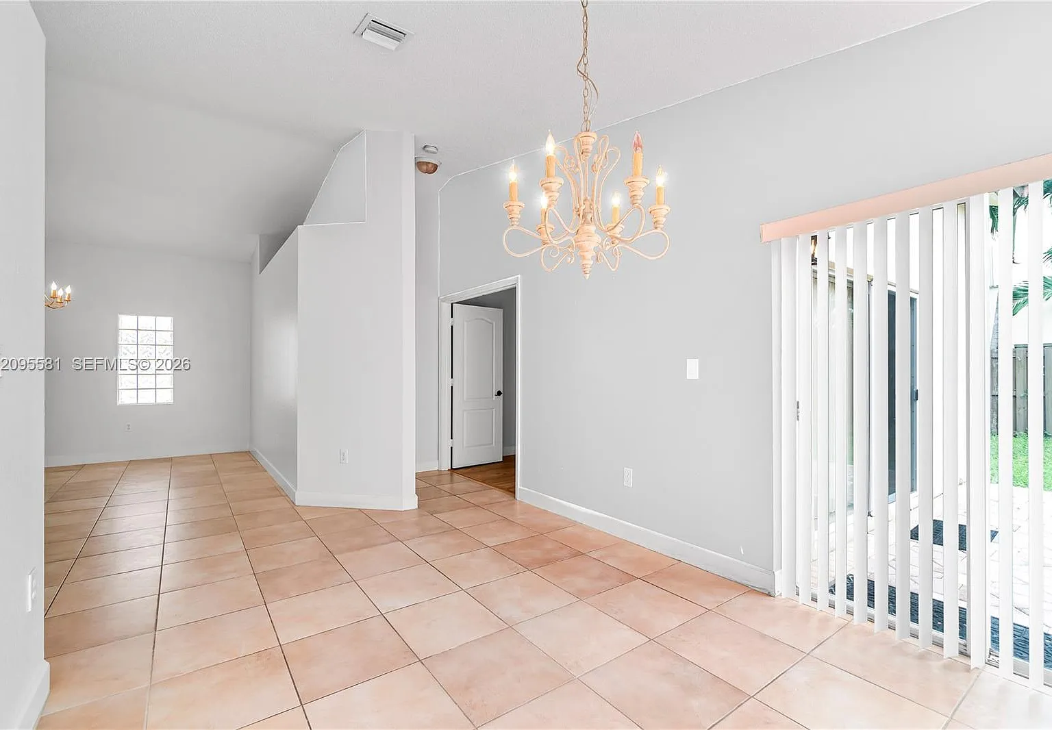 Doral Landings East — Photo 4