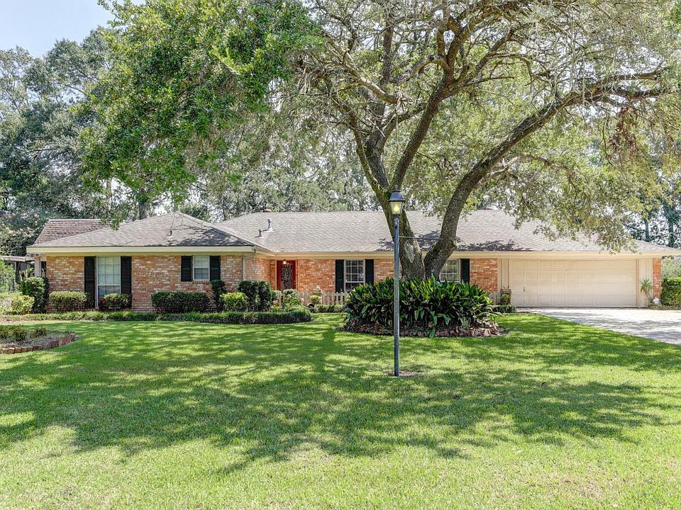 111 Estate Dr, New Iberia, LA 70563 | Zillow