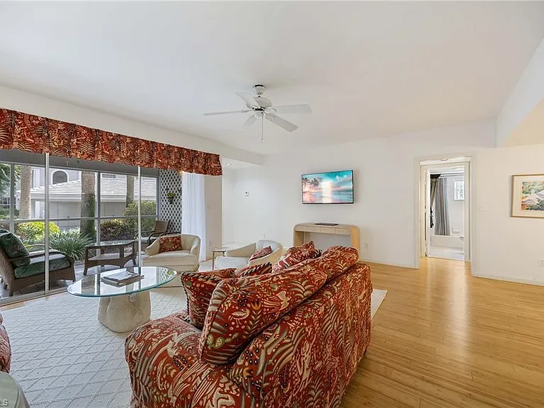 4251 Lake Forest Dr #214 — Photo 11