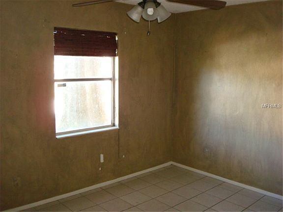 4th image of 2557 Mulberry Dr S