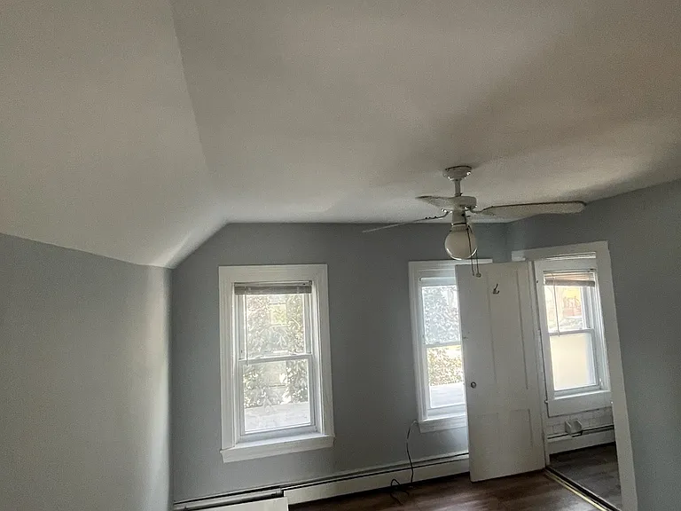 627 Wood St #2 — Photo 5