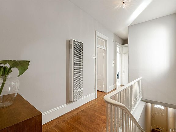 5th image of 1634 Broderick St