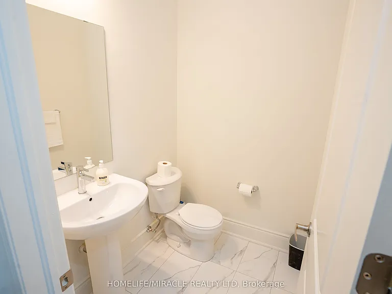 93 Bluebird Blvd — Photo 25