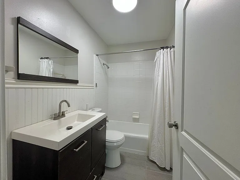 3901 Wood St — Photo 8