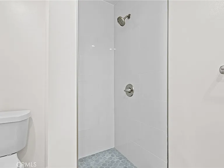 1019 E Walnut Ave — Photo 19