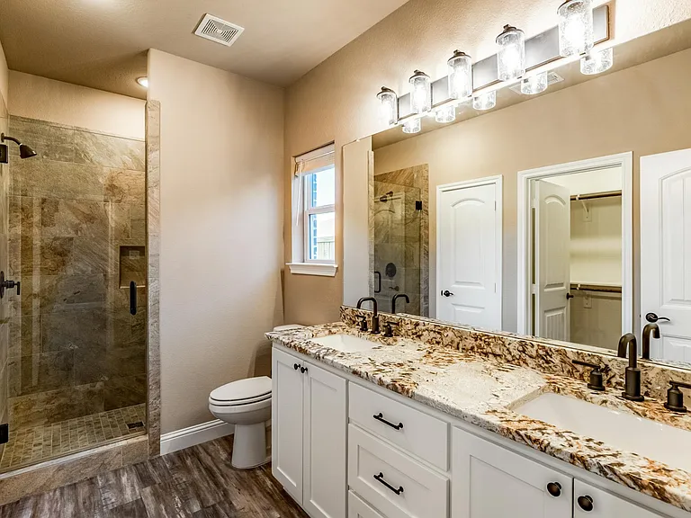 118 Lampassas Dr — Photo 6