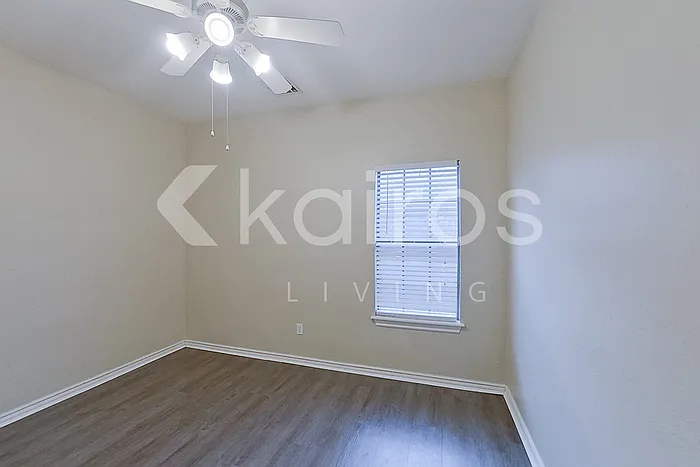 812 SW 37th St — Photo 12