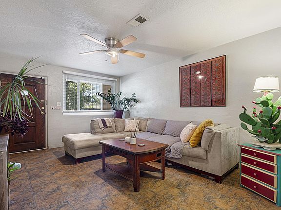 2nd image of 2804 Morningside Dr NE