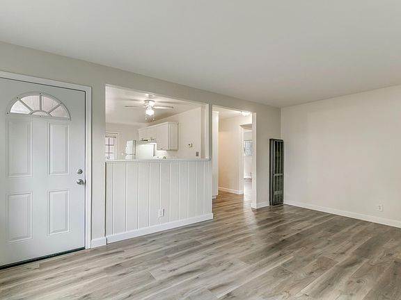 4th image of 841 E William St