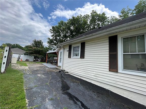 4th image of 1505 Randolph Ave